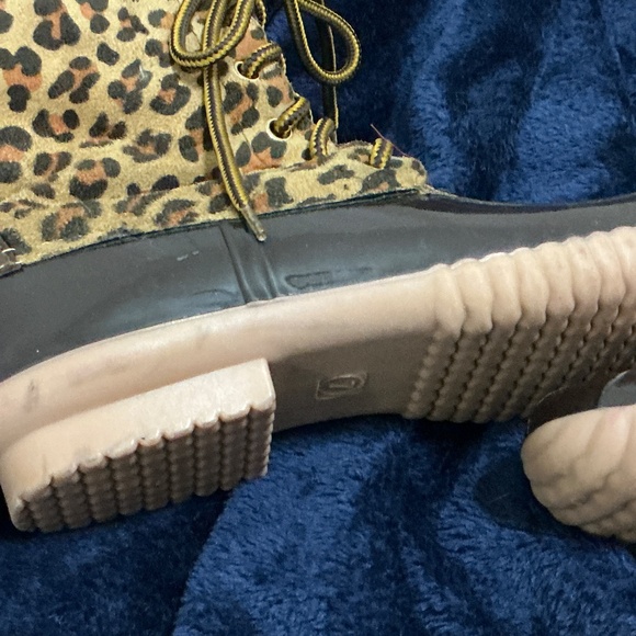 Avant- size 7 leopard rainboots - Picture 4 of 5